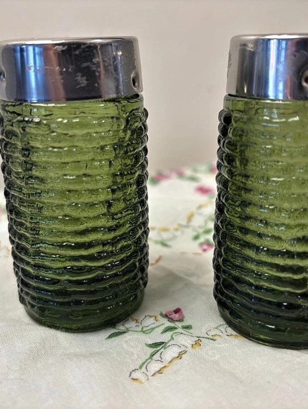 Anchor Hocking Soreno Salt and Pepper Shakers Green & Silver